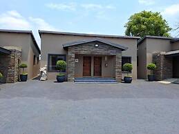 Balalaika Boutique Lodge