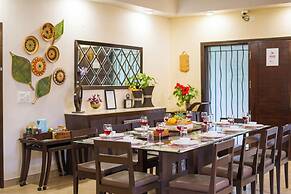 ELIVAAS Lakeview Manor 5 BHK