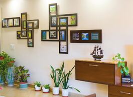 ELIVAAS Lakeview Manor 5 BHK