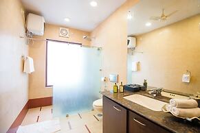 ELIVAAS Lakeview Manor 5 BHK