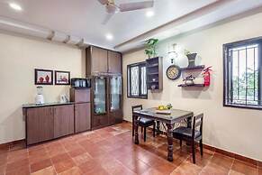 ELIVAAS Lakeview Manor 5 BHK
