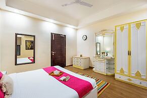 ELIVAAS Lakeview Manor 5 BHK
