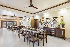 ELIVAAS Lakeview Manor 5 BHK