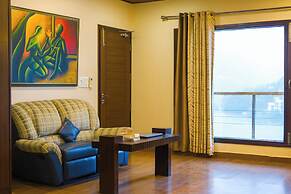 ELIVAAS Lakeview Manor 5 BHK
