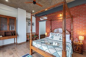 ELIVAAS Fleur De Lis 4 BHK Villa