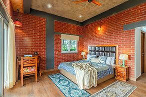ELIVAAS Fleur De Lis 4 BHK Villa