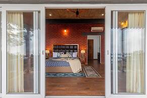 ELIVAAS Fleur De Lis 4 BHK Villa