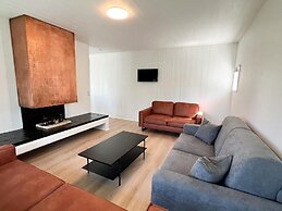Eiðar Hostel and Apartments