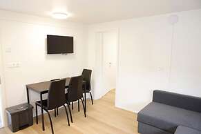 Eiðar Hostel and Apartments
