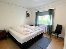 Eiðar Hostel and Apartments