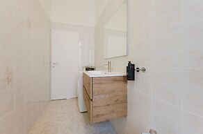 Elisa's Flat - 5 min from Train Station