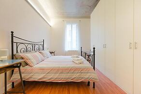 Elisa's Flat - 5 min from Train Station
