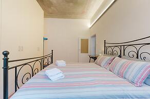 Elisa's Flat - 5 min from Train Station