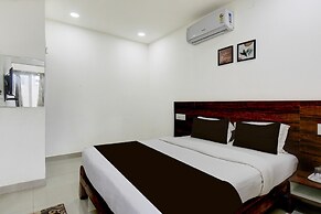 Classic With Balcony Super Hotel O Mysore