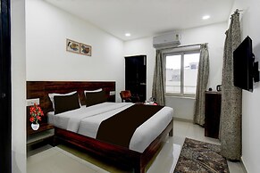 Classic With Balcony Super Hotel O Mysore