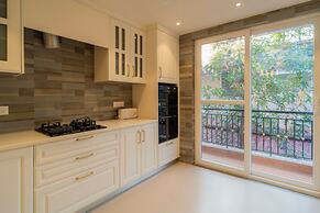 ELIVAAS Solace Teal 5 BHK Villa