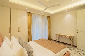 ELIVAAS Solace Teal 5 BHK Villa