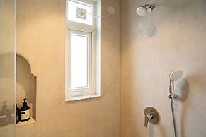 ELIVAAS Solace Teal 5 BHK Villa