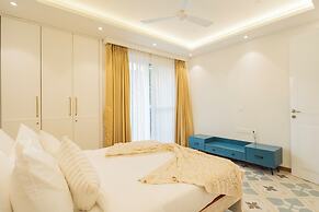 ELIVAAS Solace Teal 5 BHK Villa