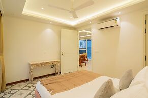 ELIVAAS Solace Teal 5 BHK Villa