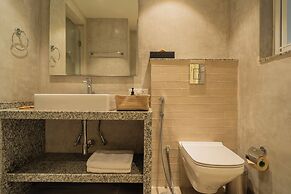 ELIVAAS Solace Teal 5 BHK Villa