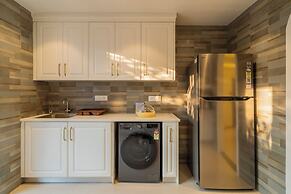 ELIVAAS Solace Teal 5 BHK Villa