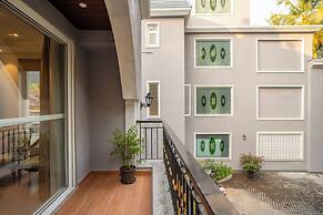 ELIVAAS Solace Teal 5 BHK Villa