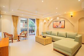 ELIVAAS Solace Teal 5 BHK Villa
