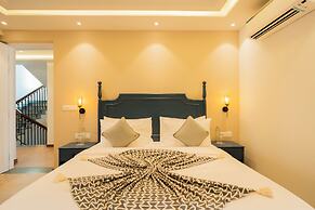 ELIVAAS Solace Teal 5 BHK Villa