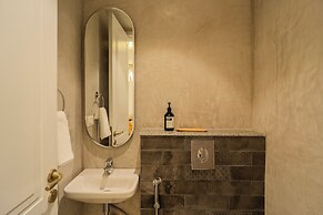 ELIVAAS Solace Teal 5 BHK Villa