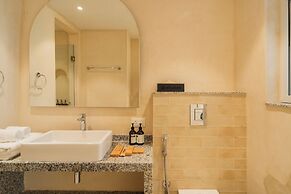 ELIVAAS Solace Teal 5 BHK Villa