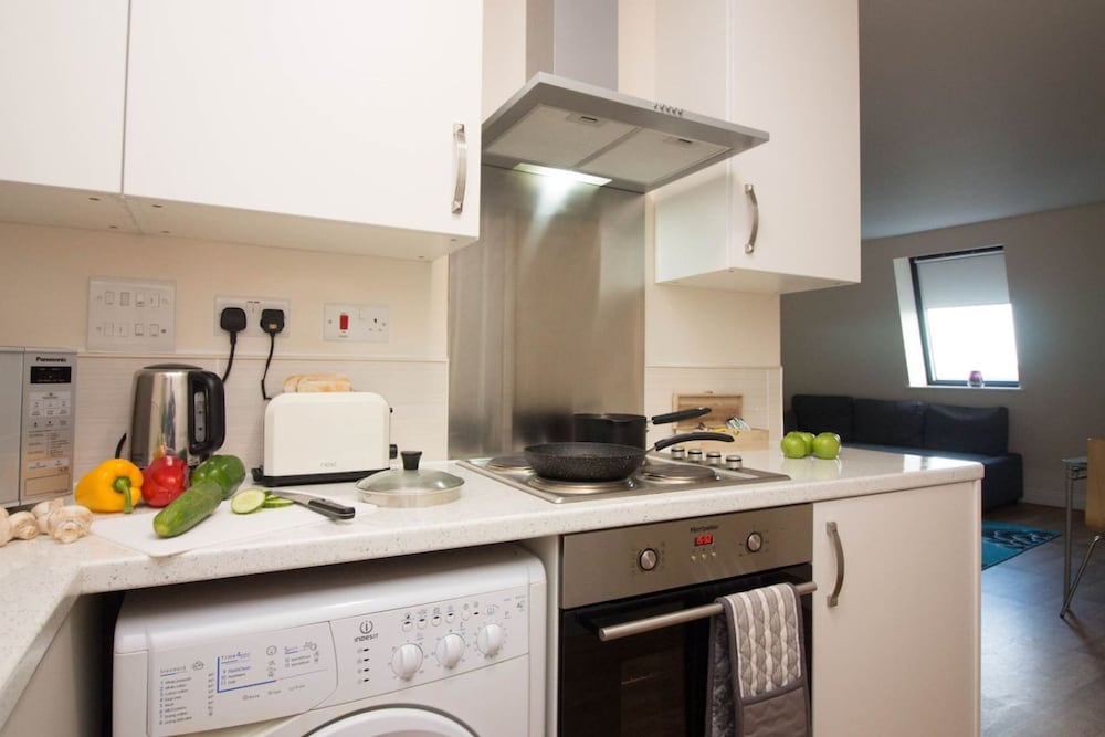 Castle Point Apartments Southampton 19