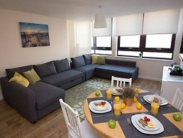 Castle Point 6 Apartment - Premier Lodge