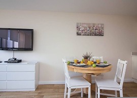 Castle Point 6 Apartment - Premier Lodge