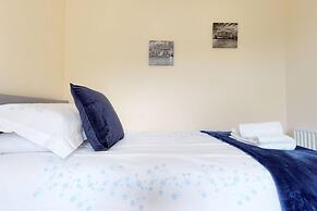 Westminster Luxe Stay City View 3BR Bradford
