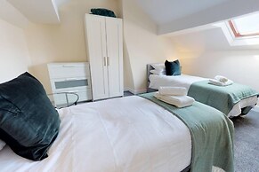 Westminster Luxe Stay City View 3BR Bradford