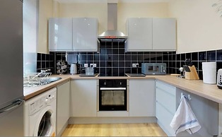 Westminster Luxe Stay City View 3BR Bradford