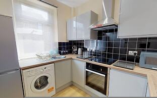 Westminster Luxe Stay City View 3BR Bradford