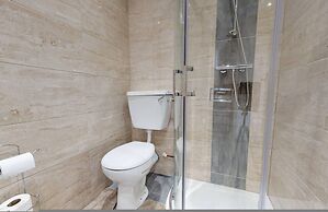 Westminster Luxe Stay City View 3BR Bradford