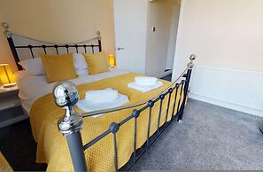 Westminster Luxe Stay City View 3BR Bradford