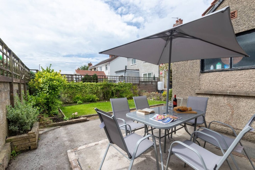 Buckingham House Modern Coastal 3BR Stay