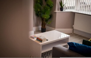 Buckingham House Modern Coastal 3BR Stay