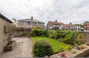 Buckingham House Modern Coastal 3BR Stay