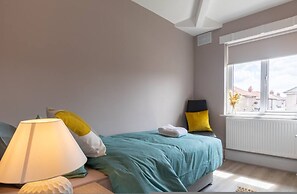Buckingham House Modern Coastal 3BR Stay