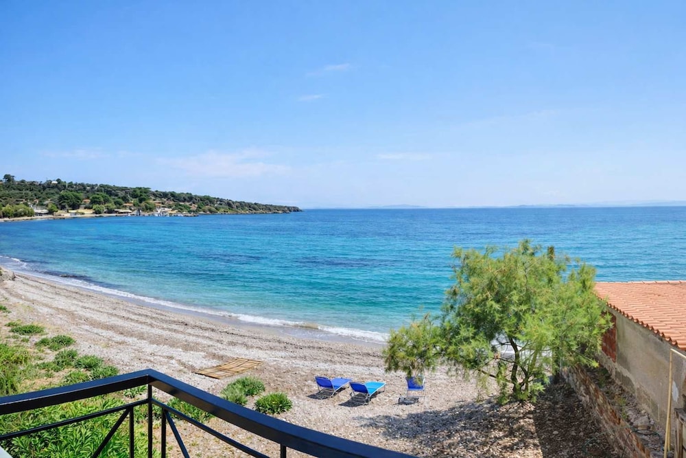Beachfront Modern Escape Anatoli By The Lesvos Sea