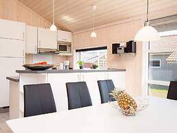 4 Star Holiday Home in Grossenbrode