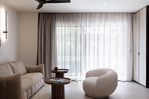 Moncasa Suites