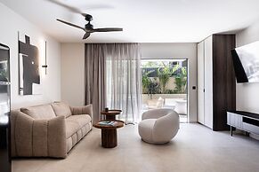 Moncasa Suites