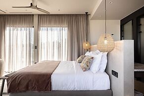 Moncasa Suites