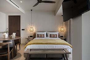 Moncasa Suites